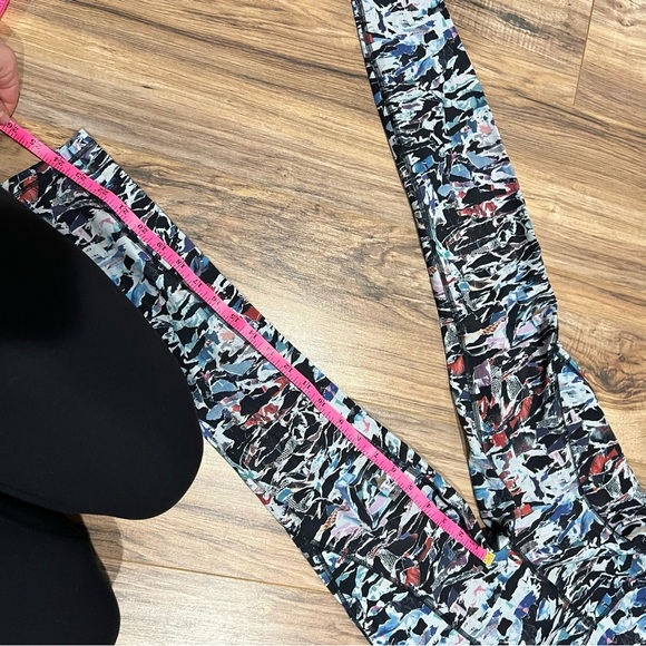 Lululemon Break Free Tight (25")
Culture Clash Starlight Black - Picture 7 of 8